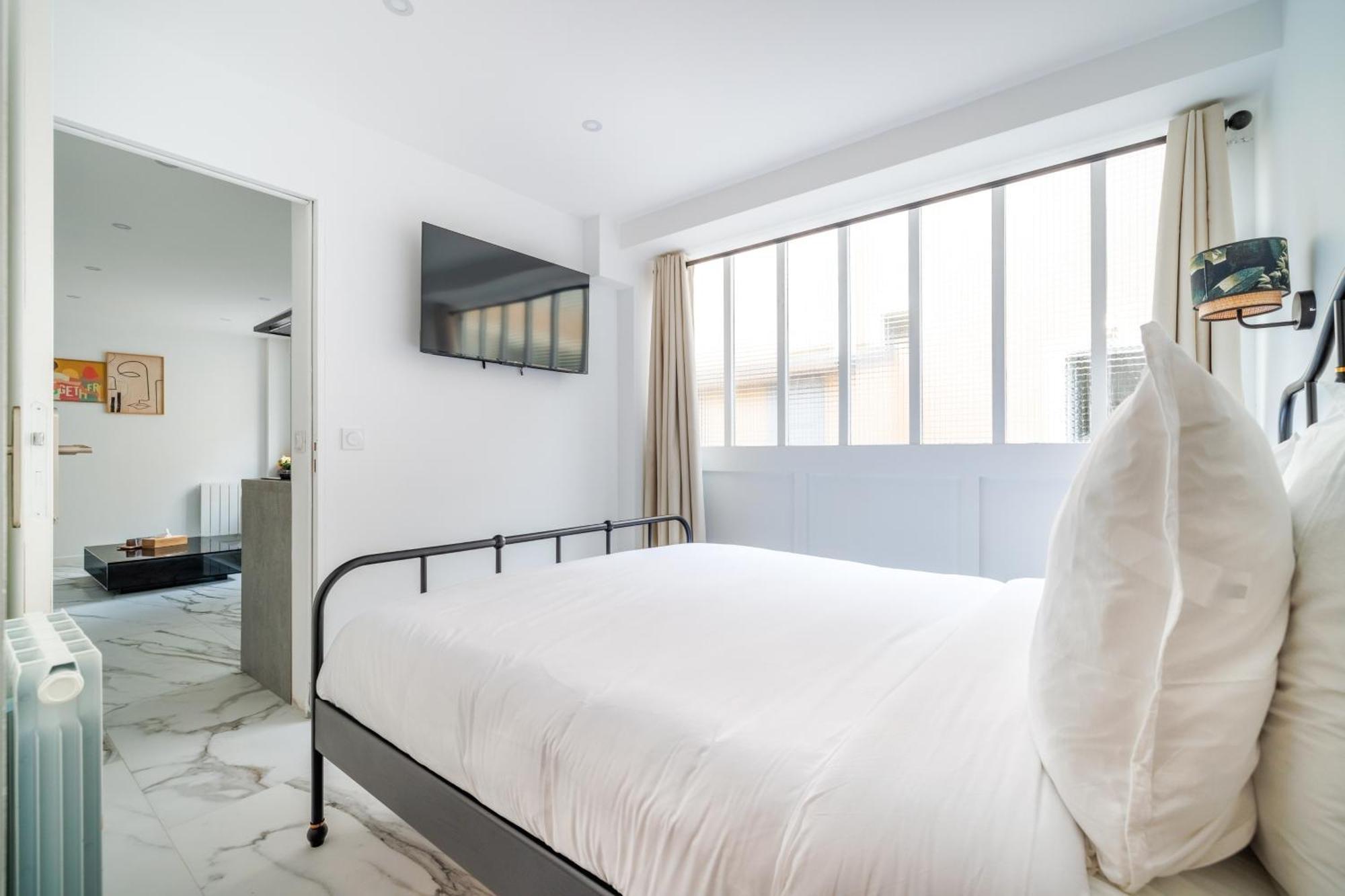 Spacious Flat For 4 People #1 Asnières Екстериор снимка